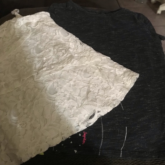 Shirt size 7